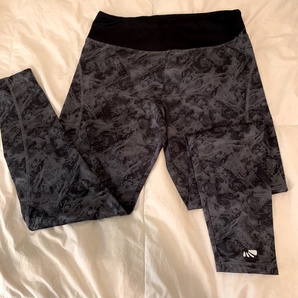 Athletic Thermal Leggings - Picture 2 of 4